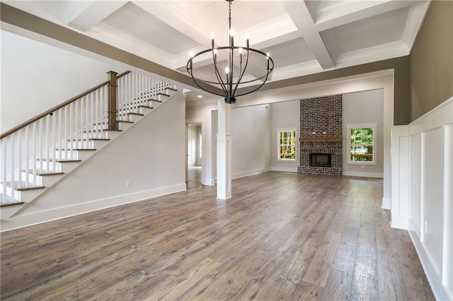 Spacious, unfurnished interior of a new home in Spring Creek, Monroe (Image 31).