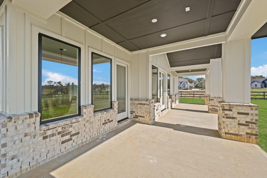 Exterior details and patio area of a home in Bentwood Farms, Montgomery (Image 3).