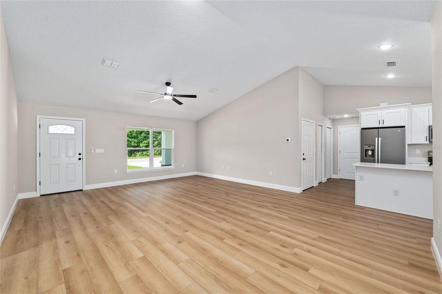 Spacious, unfurnished interior of a new home in , Summerfield (Image 34).