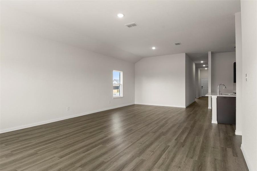 LivingRoom3 LivingRoom3