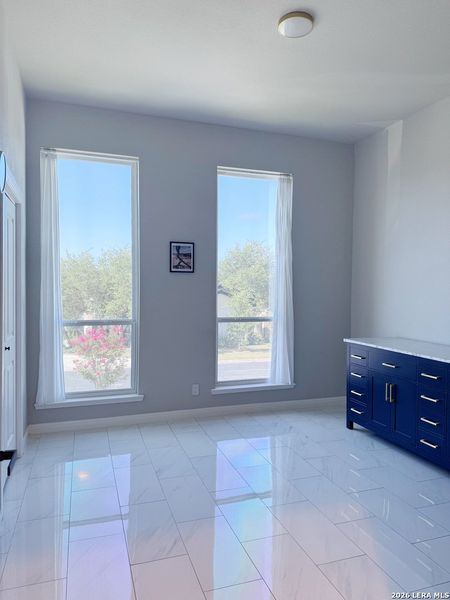 Spacious, unfurnished interior of a new home in , San Antonio (Image 40).