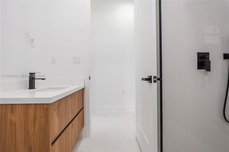 Image 36 of a home in .