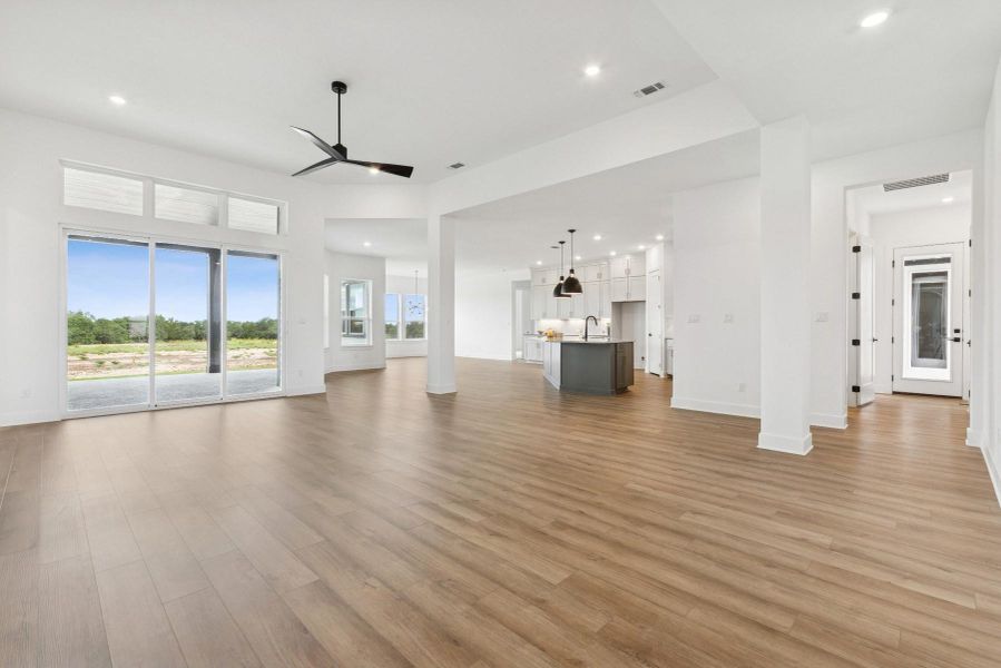Family Room - Kitchen Family Room - Kitchen