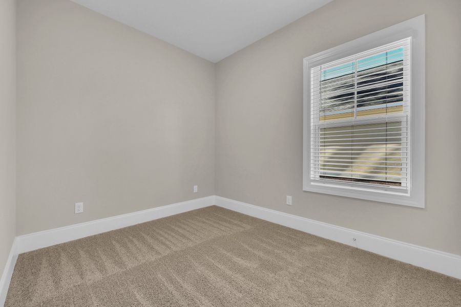 Representative unfurnished interior of a home built from the Ocala II by Great Southern Homes in White Oak Estates, Conway (Image 14).