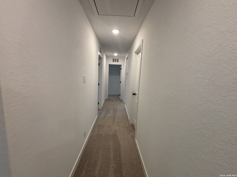 Spacious, unfurnished interior of a new home in Saddlebrook Ranch, Schertz (Image 23).