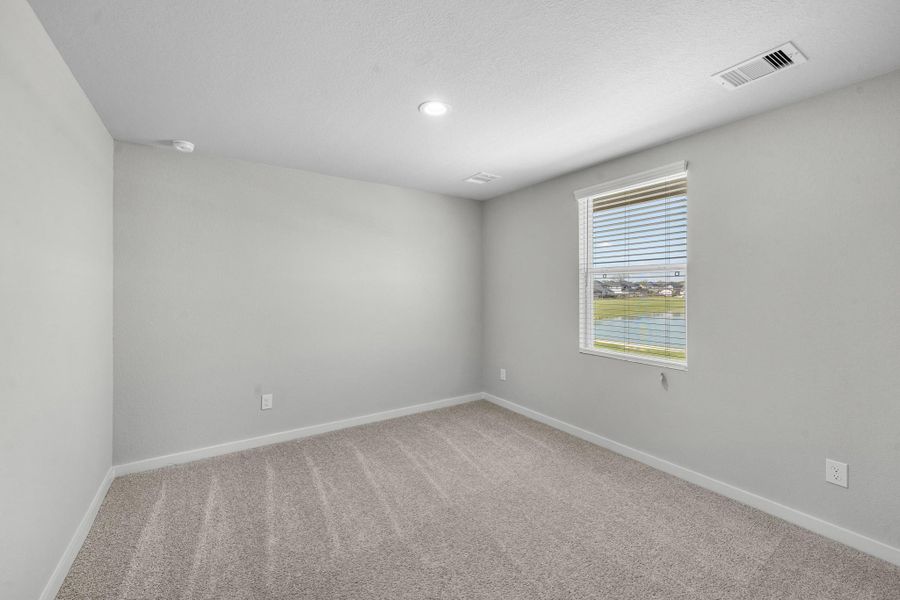 Spacious, unfurnished interior of a new home in Grand Oaks Village, Houston (Image 13). Spacious, unfurnished interior of a new home in Grand Oaks Village, Houston (Image 13).