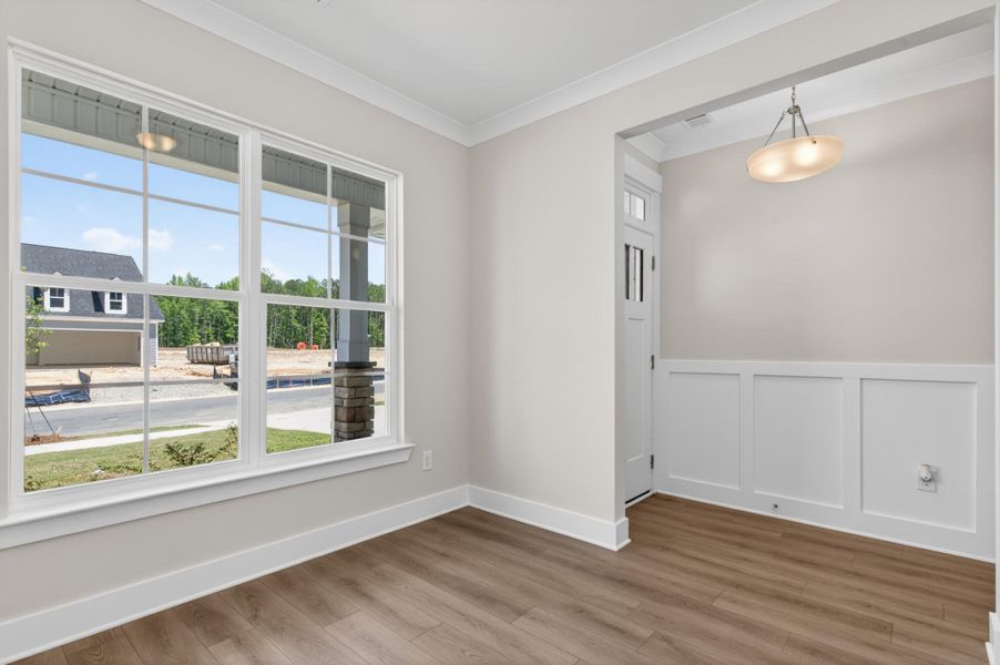 Spacious, unfurnished interior of a new home in Highland Bluff, Aiken (Image 11).