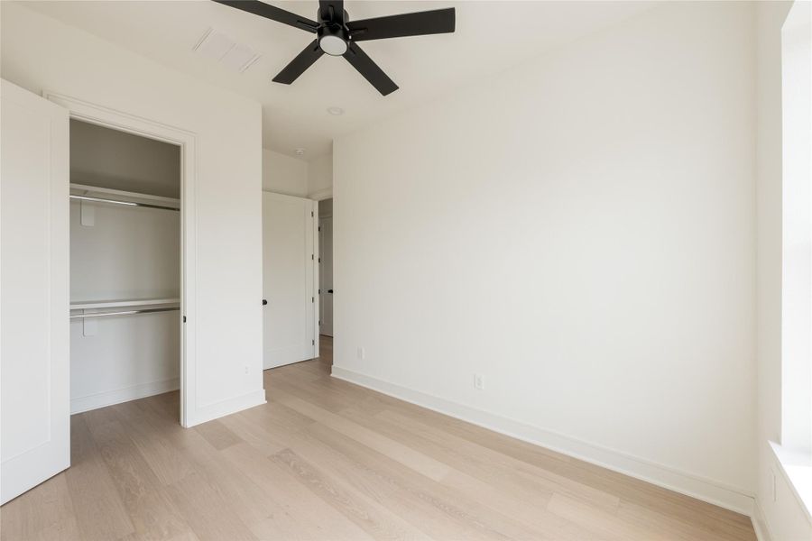 Spacious, unfurnished interior of a new home in , Houston (Image 45).