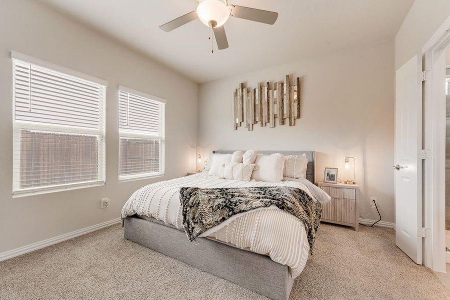 Furnished interior view inside a new home in , Lavon (Image 10).
