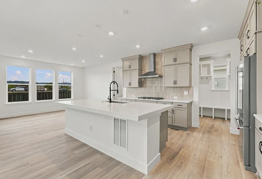 Homesite 270 Kitchen + Dining - 5 of 18