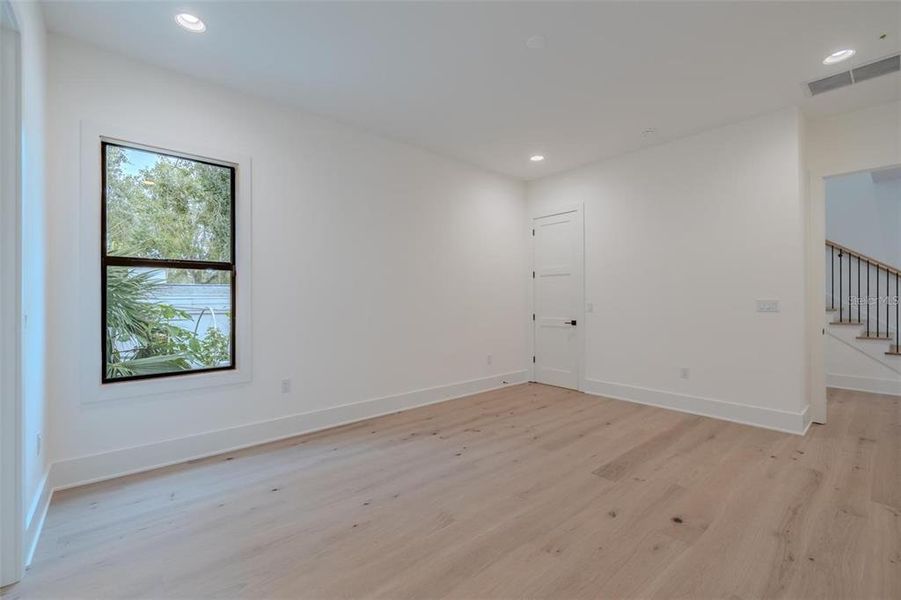Spacious, unfurnished interior of a new home in , Tampa (Image 23). Spacious, unfurnished interior of a new home in , Tampa (Image 23).