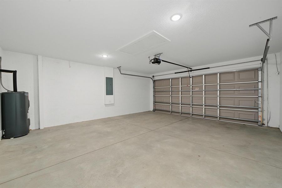 interior - garage 1 interior - garage 1