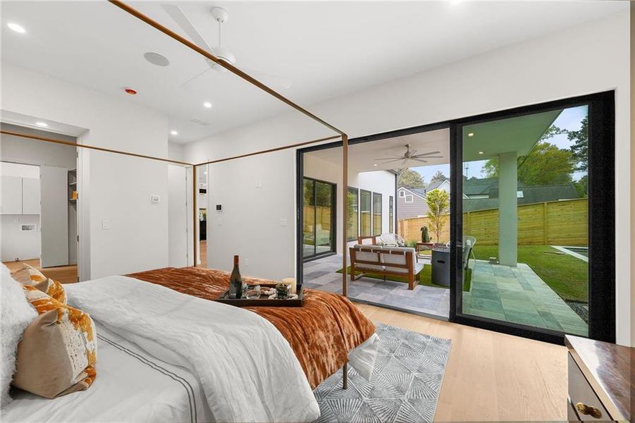 Furnished interior view inside a new home in , Atlanta (Image 52).