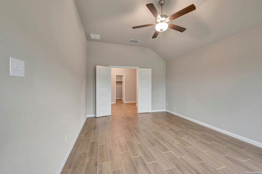 Spacious, unfurnished interior of a new home in Chaparral Ranch, Floresville (Image 33). Spacious, unfurnished interior of a new home in Chaparral Ranch, Floresville (Image 33).