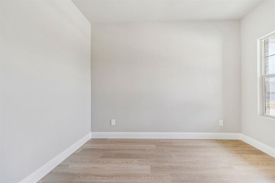 Photo is not of the actual home, but is an inspirational photo of builder’s model home and may depict options, furnishings, and/or decorator features that are not included. Photo is not of the actual home, but is an inspirational photo of builder’s model home and may depict options, furnishings, and/or decorator features that are not included.