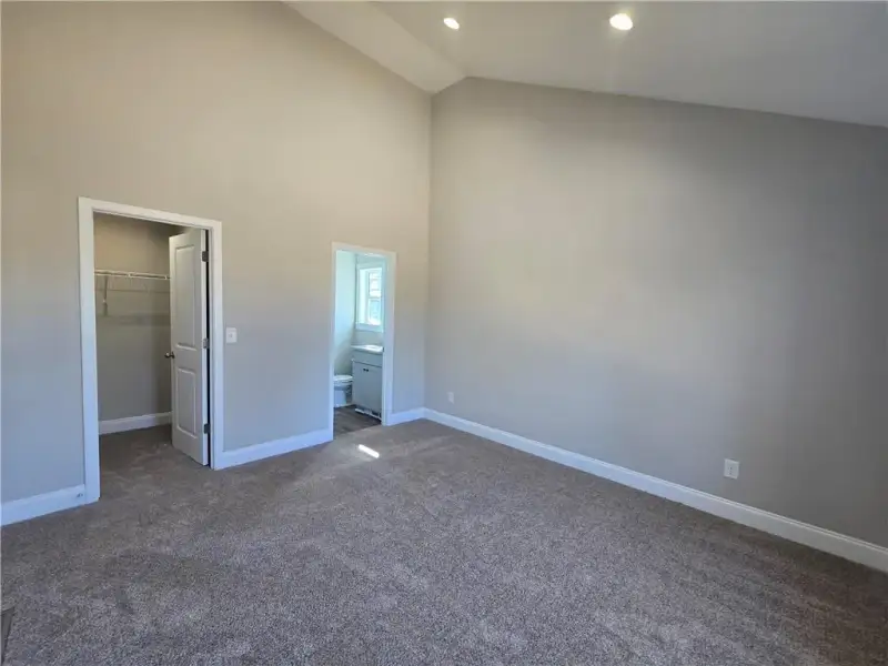 Spacious, unfurnished interior of a new home in , Gainesville (Image 29). Spacious, unfurnished interior of a new home in , Gainesville (Image 29).