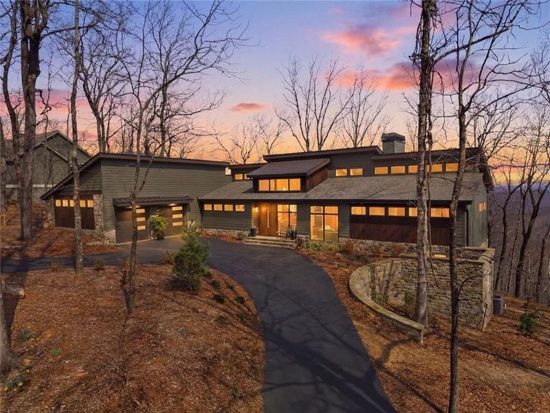 Community amenities in , Jasper (Image 32).