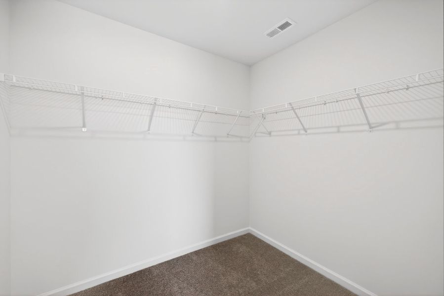 Spacious, unfurnished interior of a new home in White Oak Creek Crossing, Angier (Image 21).