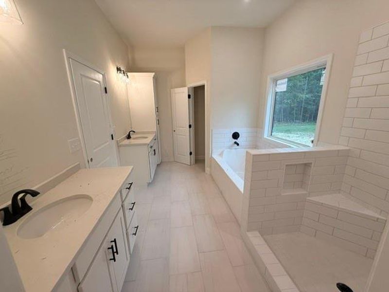 Furnished interior view inside a new home in , Dallas (Image 5).