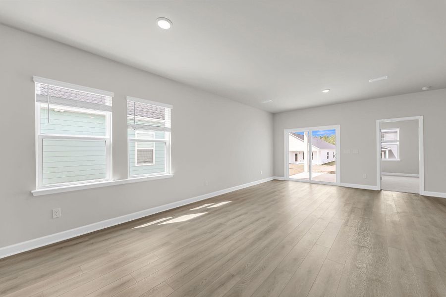 Spacious, unfurnished interior of a new home in , Ravenel (Image 16).