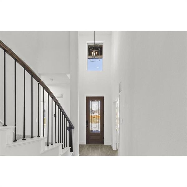 Spacious, unfurnished interior of a new home in Trails at Cottonwood Creek, Rowlett (Image 21).