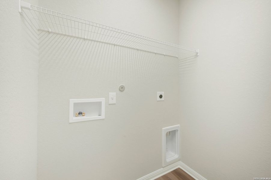 Spacious, unfurnished interior of a new home in Mesquite Ridge, San Antonio (Image 28). Spacious, unfurnished interior of a new home in Mesquite Ridge, San Antonio (Image 28).
