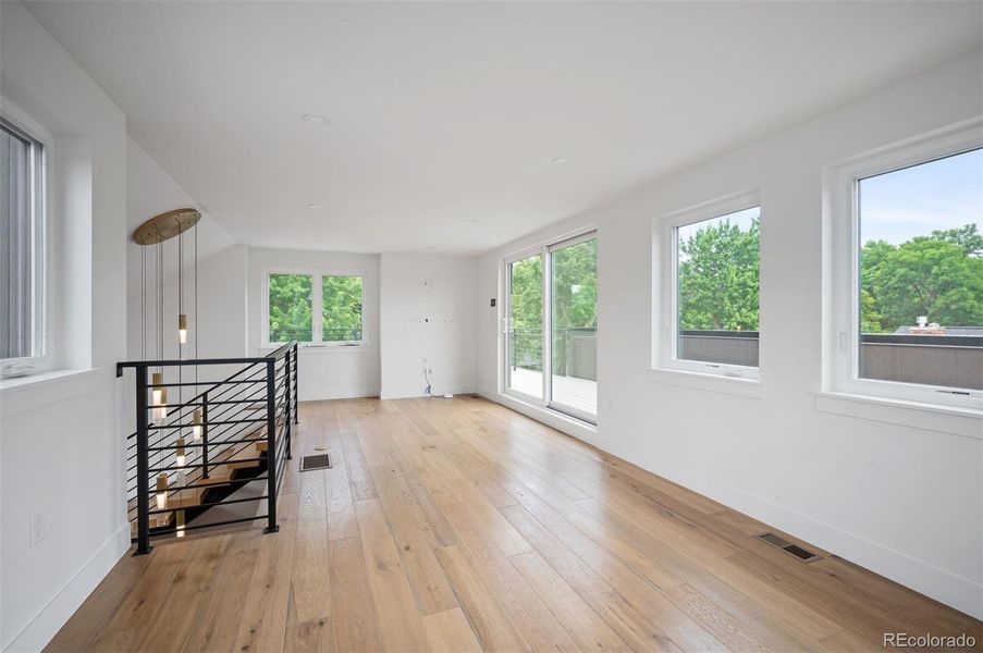 Spacious, unfurnished interior of a new home in , Denver (Image 33).