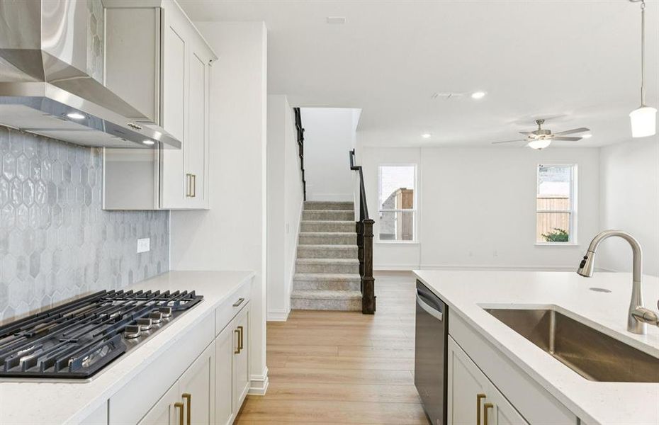 Airy kitchen with ample cabinet space Airy kitchen with ample cabinet space