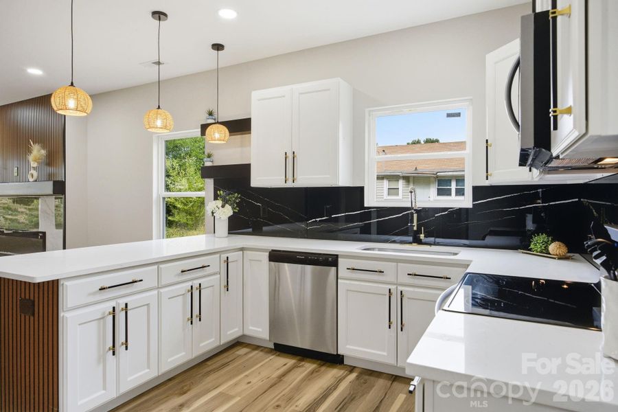 Furnished interior view inside a new home in , Kannapolis (Image 8).