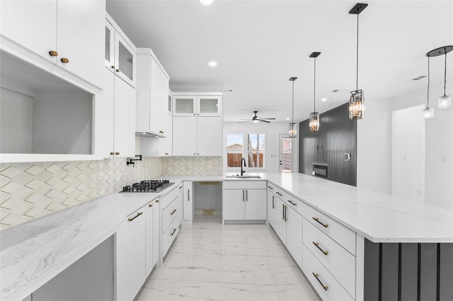 Furnished interior view inside a new home in , Dallas (Image 13).