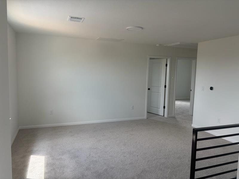 Spacious, unfurnished interior of a new home in Saddle Ridge at Wildhorse Ranch, Austin (Image 7). Spacious, unfurnished interior of a new home in Saddle Ridge at Wildhorse Ranch, Austin (Image 7).