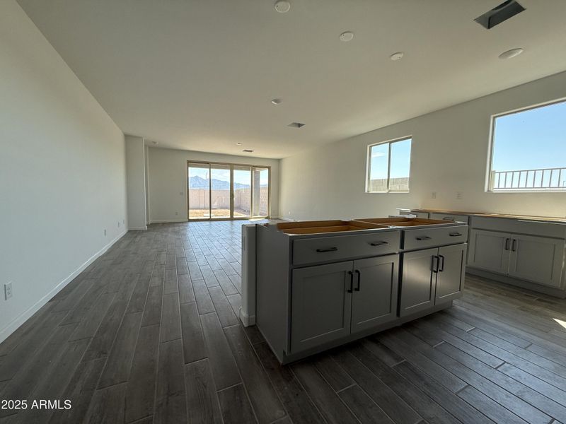 010_Kitchen_to_Great_Room 010_Kitchen_to_Great_Room