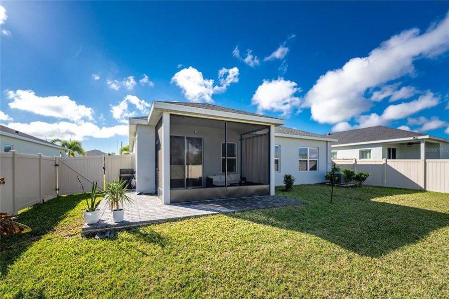 Exterior details and patio area of a home in , Port Charlotte (Image 30).