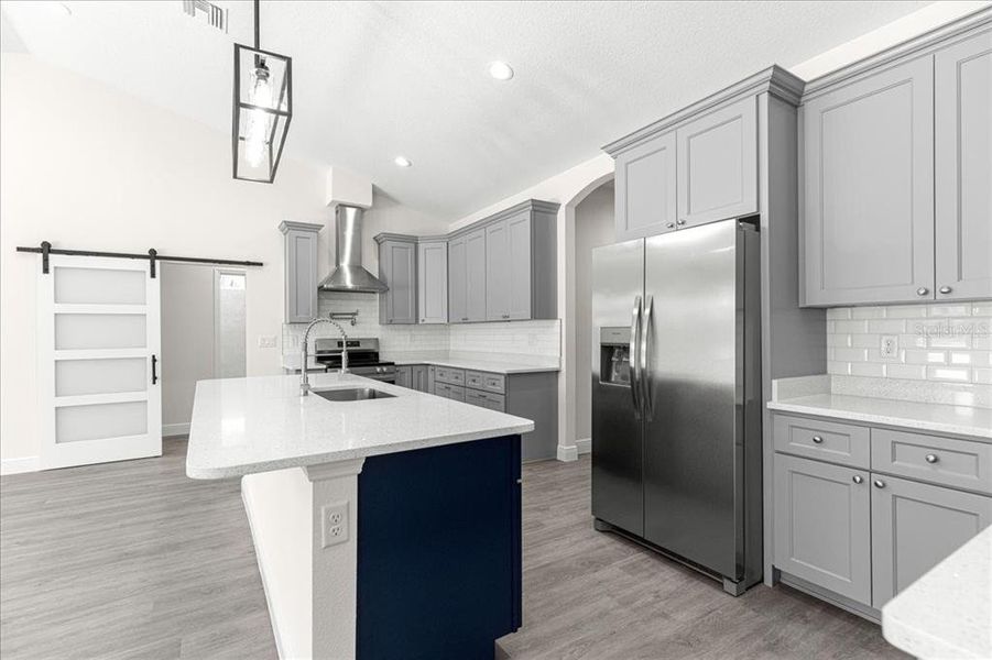 Furnished interior view inside a new home in , Dunnellon (Image 10).