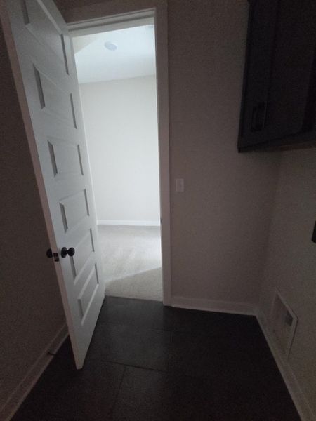 Spacious, unfurnished interior of a new home in Twin Oaks, Oakland (Image 16).