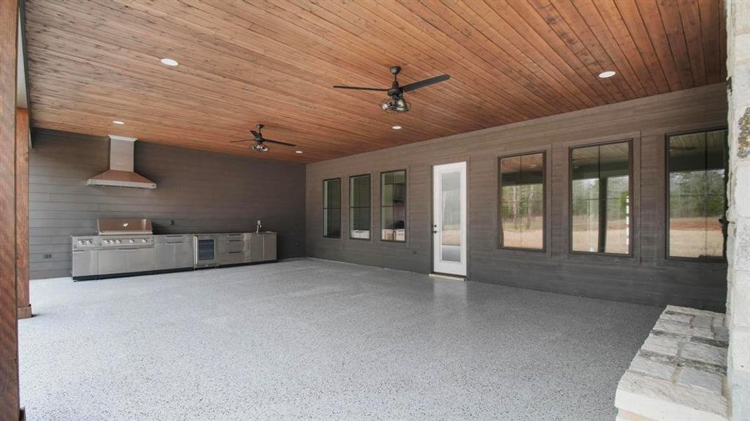 Exterior details and patio area of a home in , Bullard (Image 23).