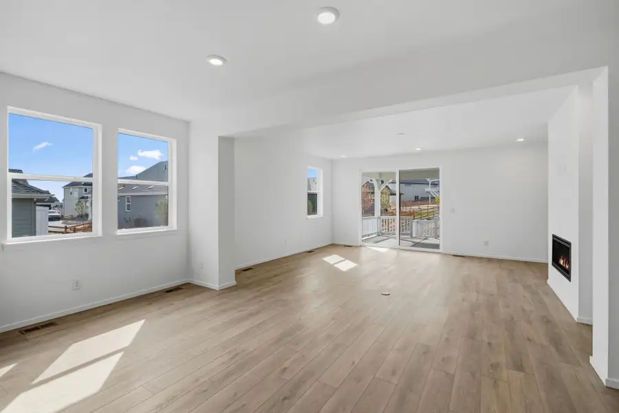 Spacious, unfurnished interior of a new home in Independence, Elizabeth (Image 21).
