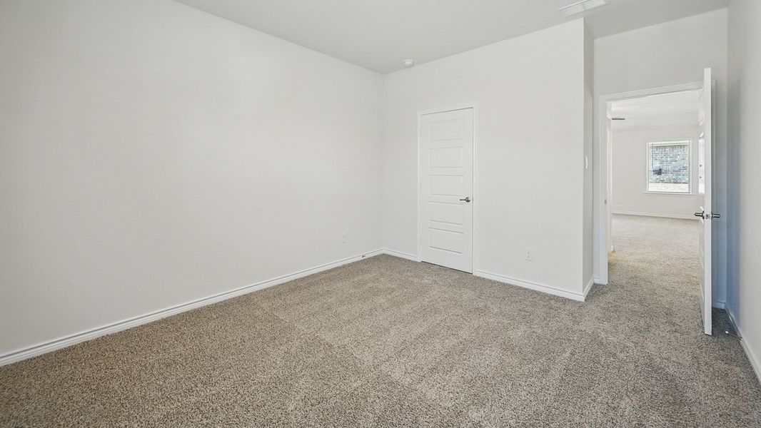 Spacious, unfurnished interior of a new home in Fireside by the Lake, Garland (Image 30).