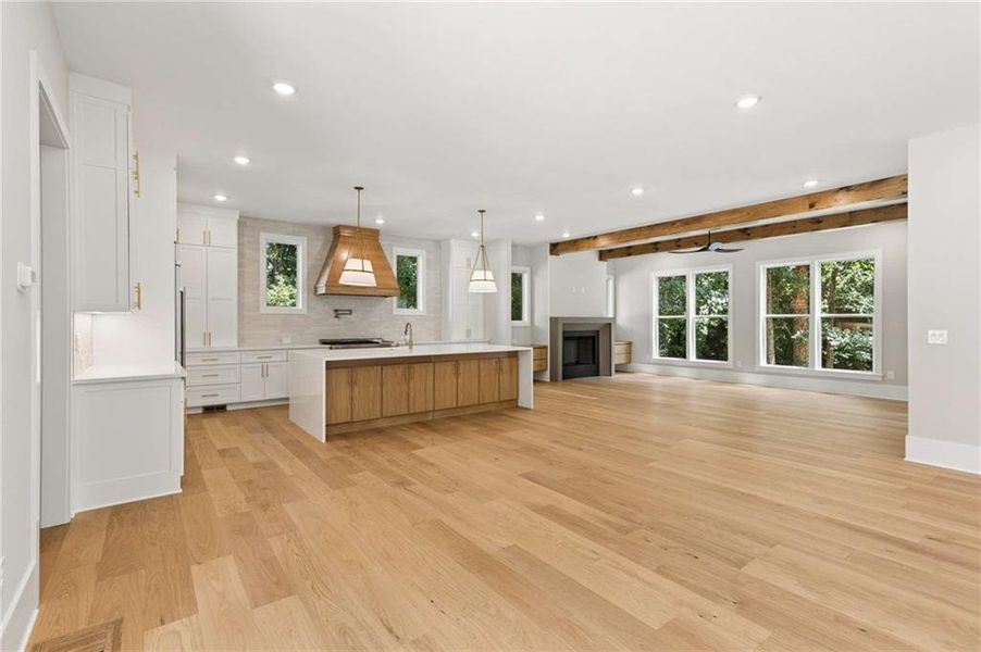 Spacious, unfurnished interior of a new home in , Atlanta (Image 20). Spacious, unfurnished interior of a new home in , Atlanta (Image 20).