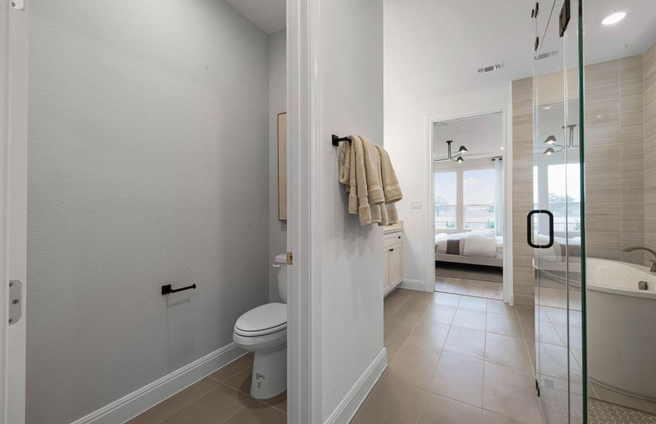 Representative furnished interior of a home built from the Mystique by Del Webb in Del Webb New Braunfels at Veramendi, New Braunfels (Image 41).