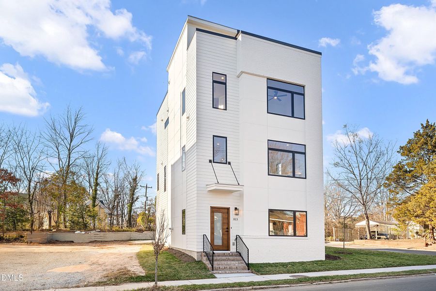 02-813 N Roxboro_6969 EDITED 02-813 N Roxboro_6969 EDITED