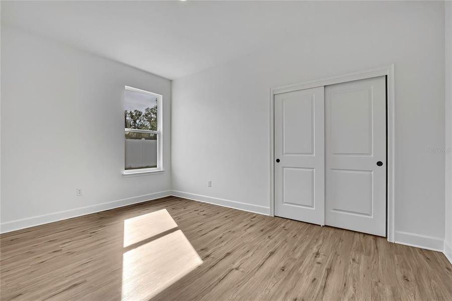 Spacious, unfurnished interior of a new home in , Spring Hill (Image 38).