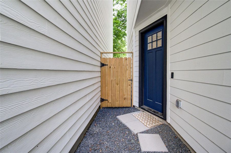 Exterior details and patio area of a home in , Houston (Image 3).