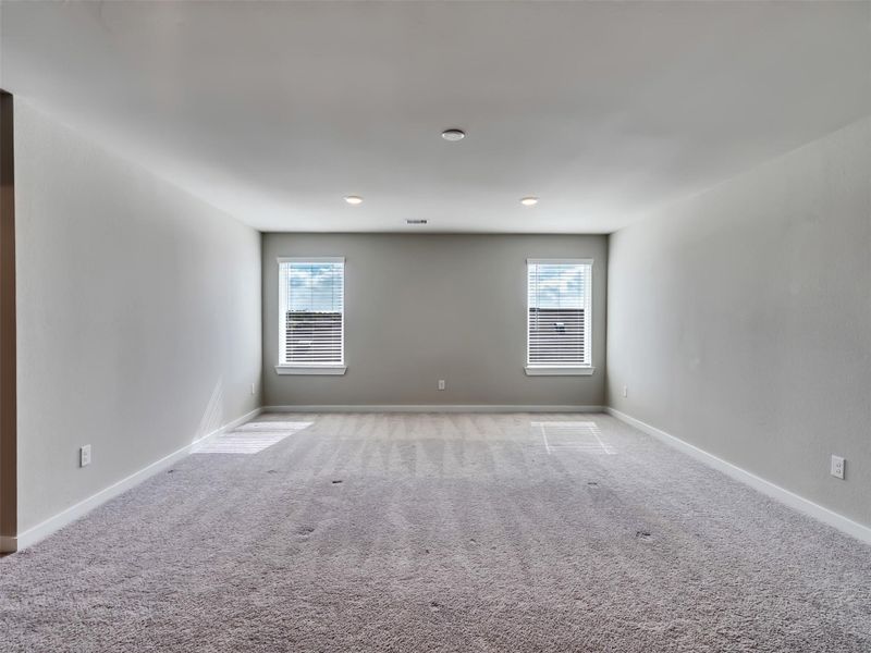 Spacious, unfurnished interior of a new home in , La Marque (Image 32).