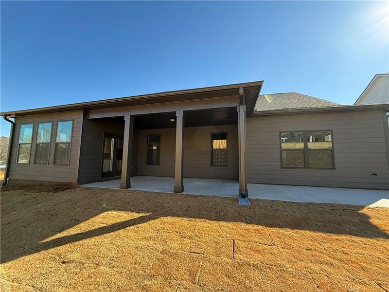 Exterior details and patio area of a home in Ponderosa Farms Manor, Gainesville (Image 21).
