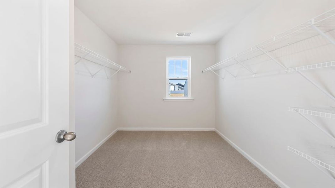 Spacious, unfurnished interior of a new home in Baxter Village, Boiling Springs (Image 28).