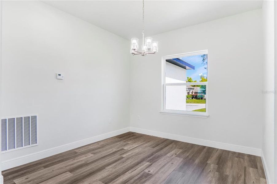 Spacious, unfurnished interior of a new home in , Ocala (Image 15).