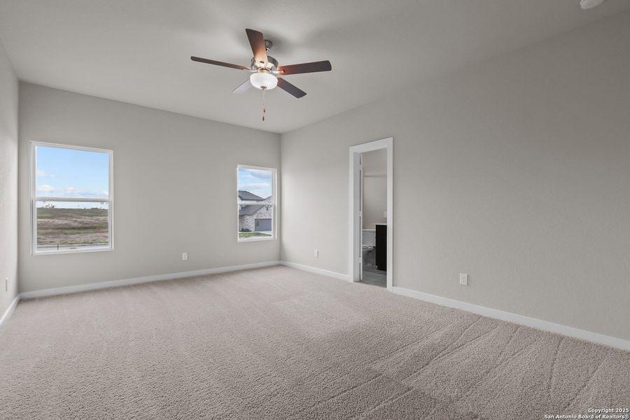 Spacious, unfurnished interior of a new home in Garden Grove, Schertz (Image 18).