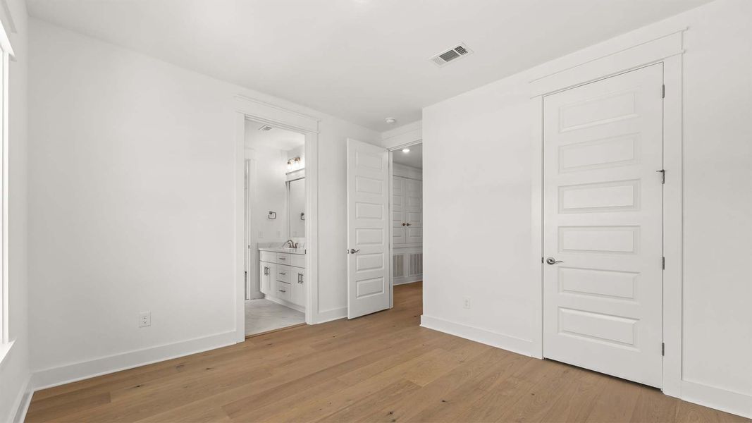 Spacious, unfurnished interior of a new home in Parkside, Santa Rosa Beach (Image 26).