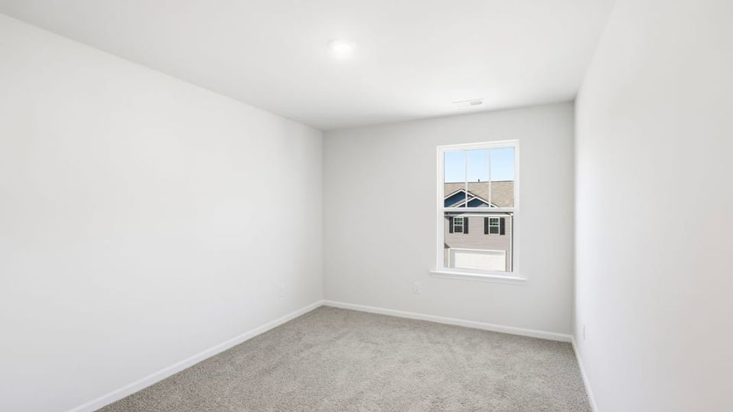 Spacious, unfurnished interior of a new home in Cloverdale Hills, Piedmont (Image 24).